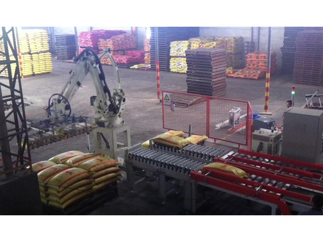 全自動碼垛機器人3